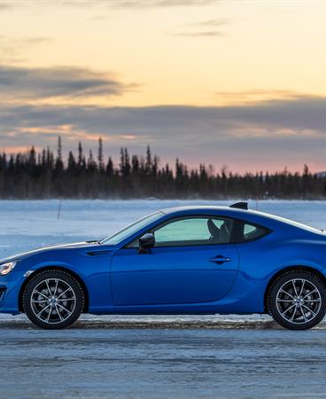 SUBARU-BRZ-lr-15